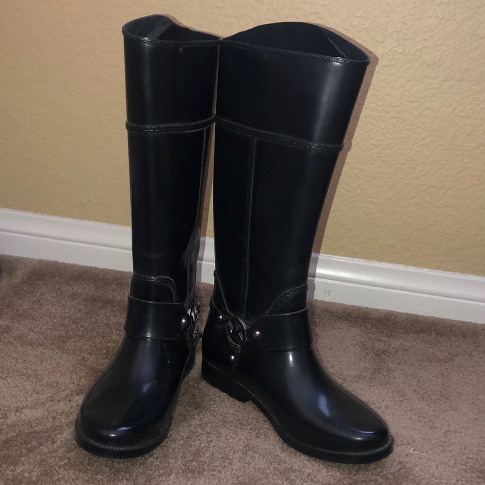 Rain boots